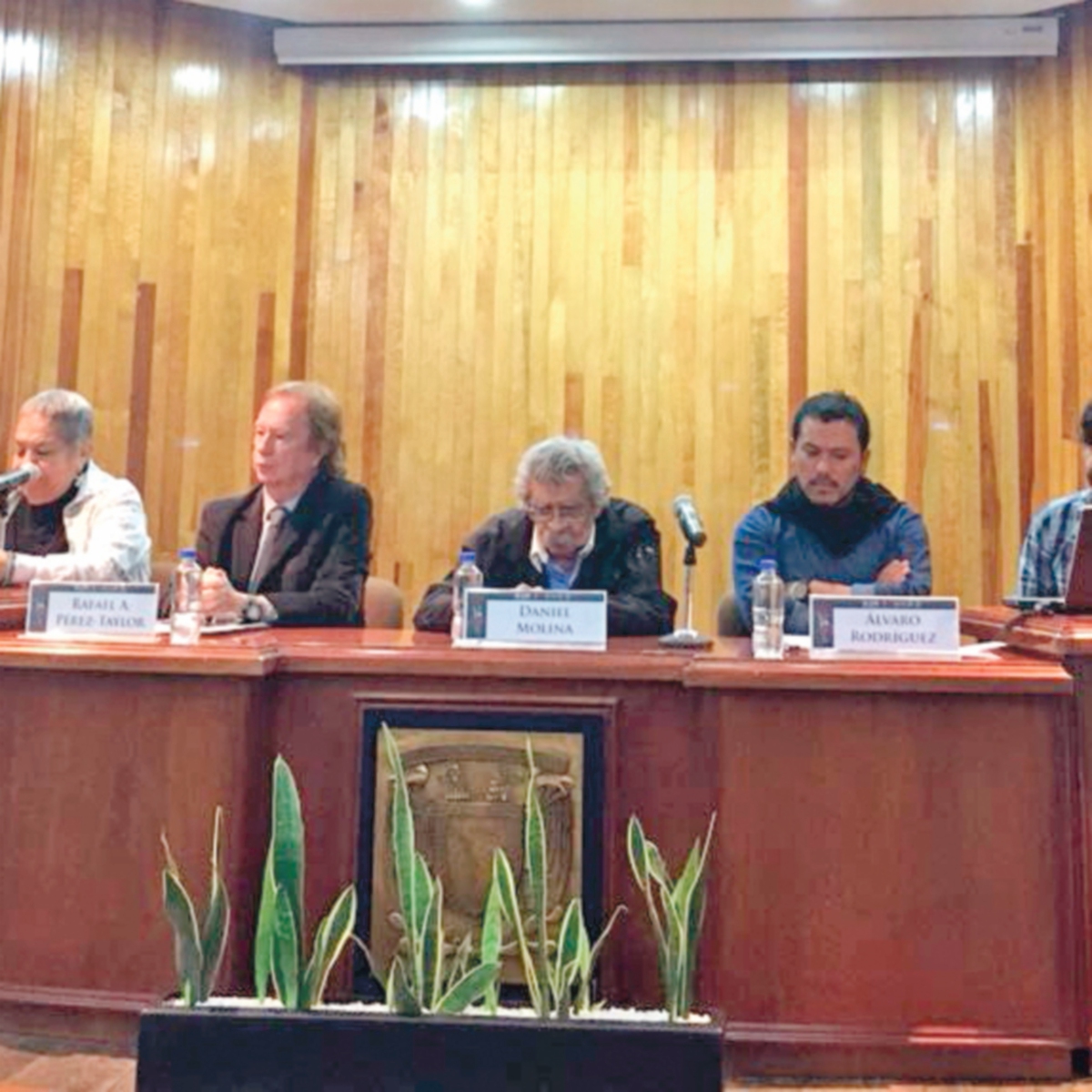 Comité 68 dona archivo a Instituto de la UNAM