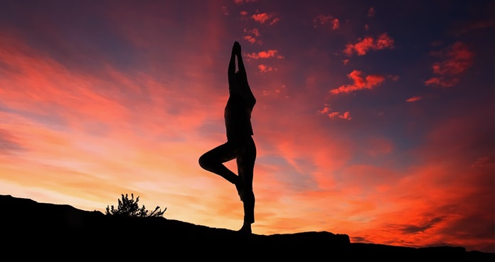 Únete a una original clase de yoga en este anfiteatro de Colorado