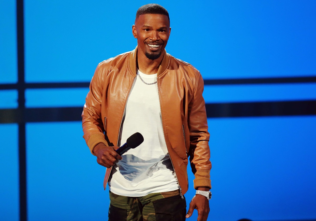 Jamie Foxx es visto por primera vez, tras tres meses de hospitalización