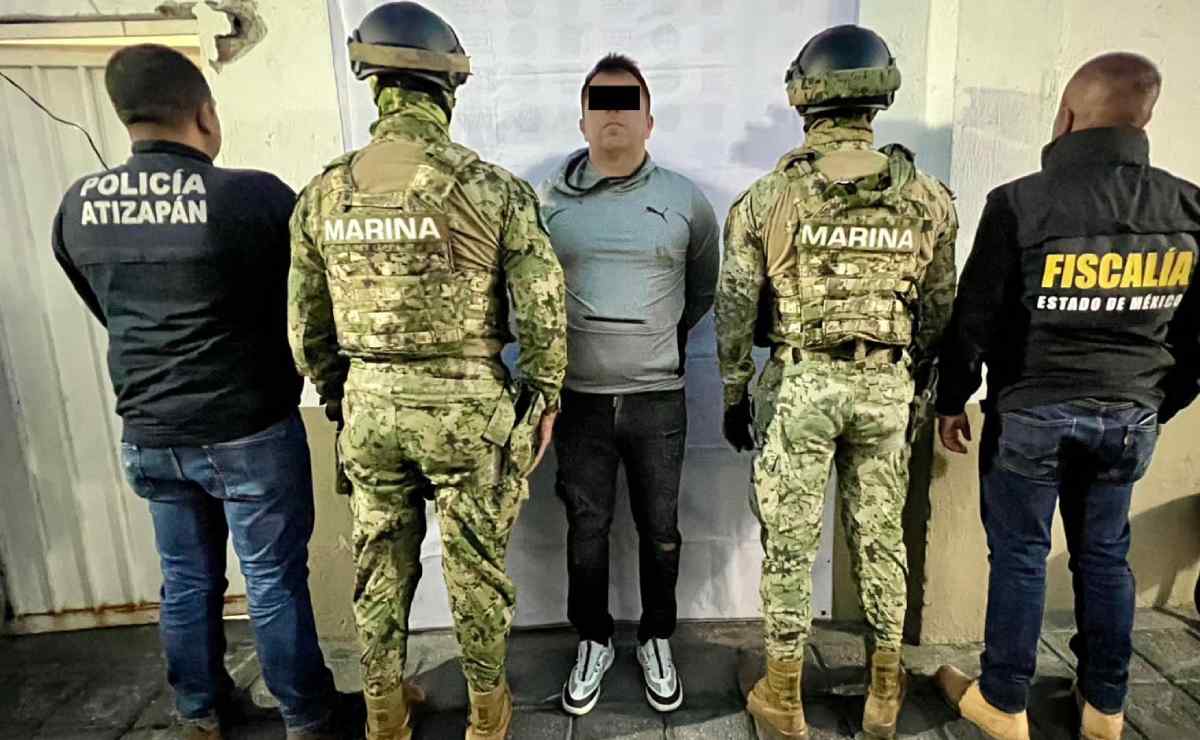 Trasladan a Toluca a “El Bebé”, presunto ex policía y líder de "Los Julios", banda dedicada a extorsión y narcotráfico
