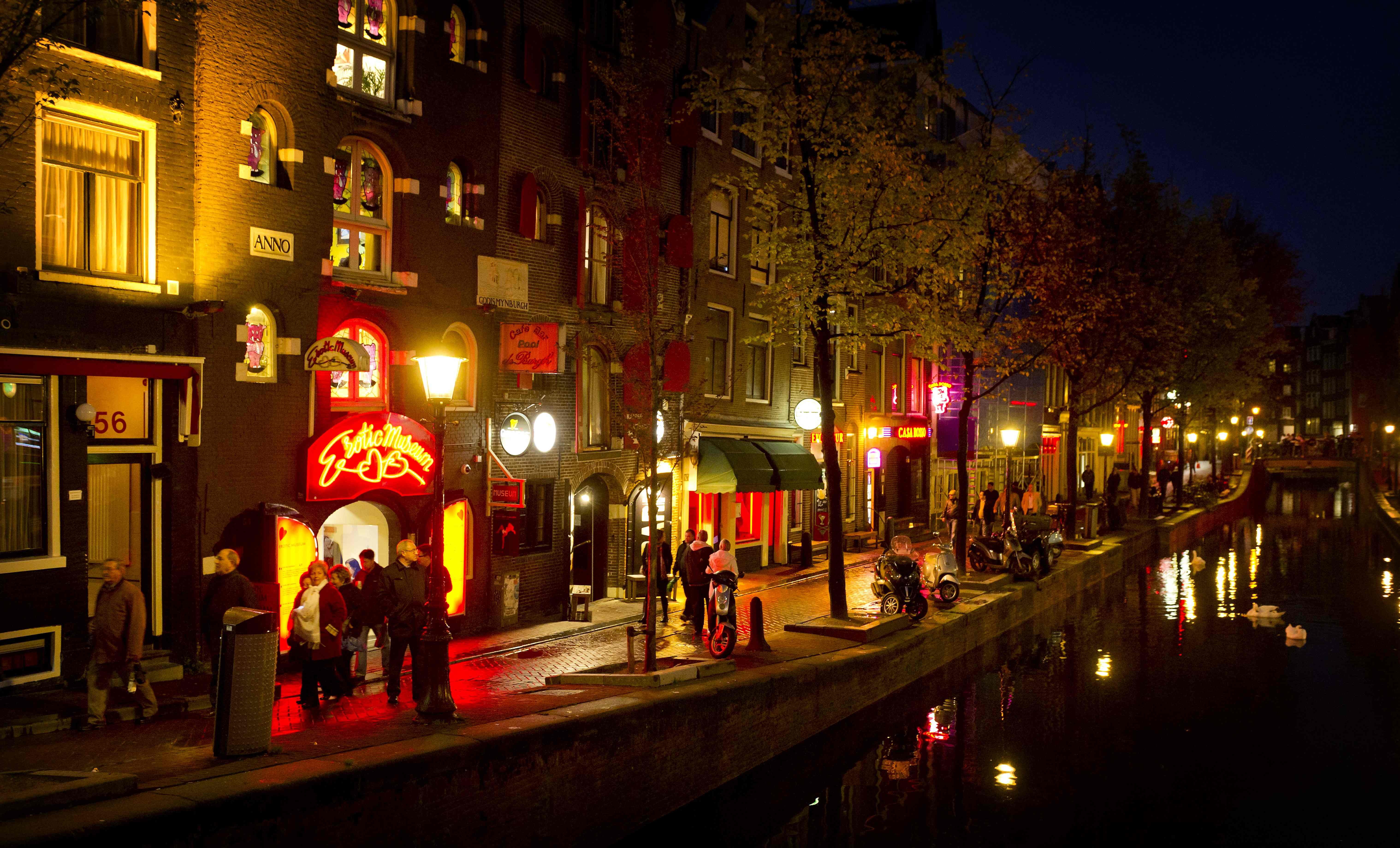 Prostitutas de Ámsterdam protestan contra una ley "que las pone en peligro"
