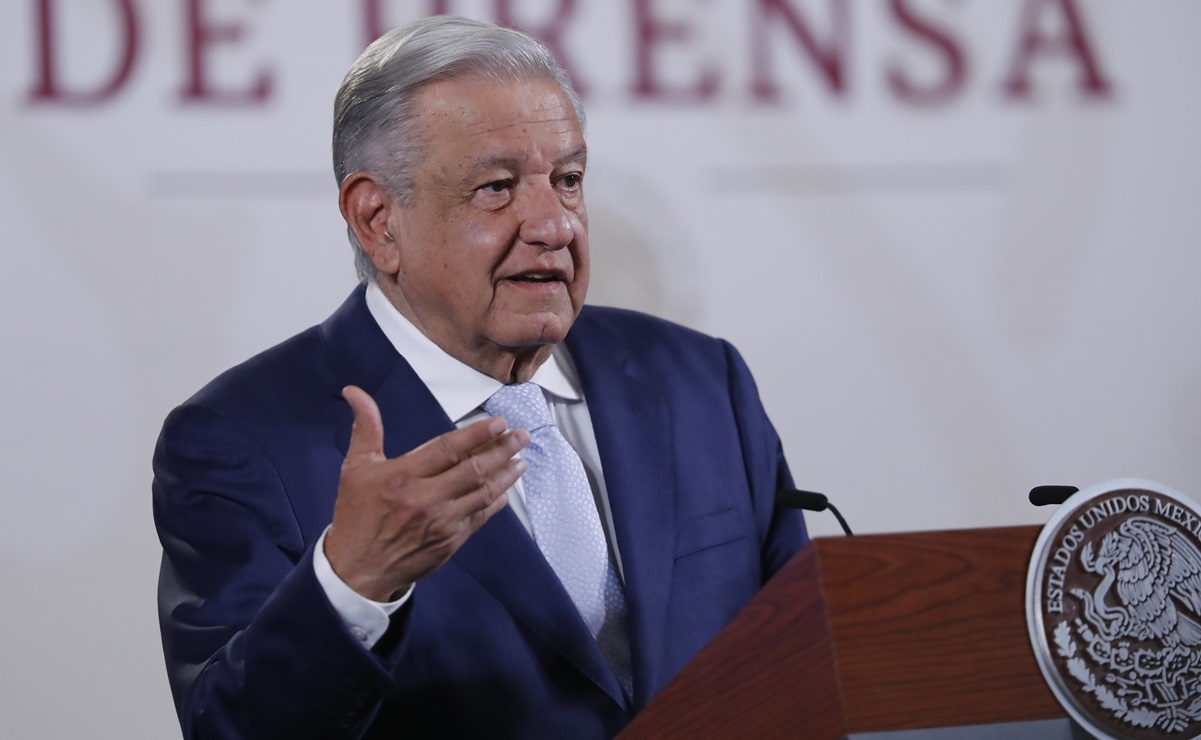 En plena veda, AMLO presume que pensión para adultos mayores salió de su “cabecita y corazón”