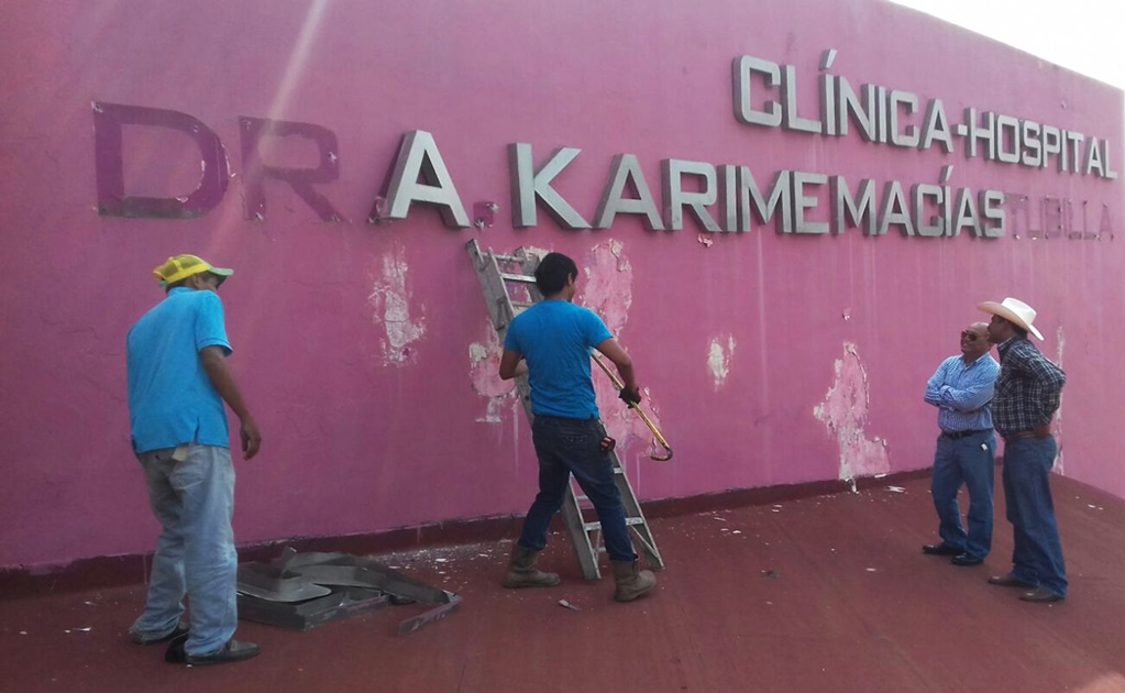 Retiran nombre de Karime Macías en clínica de Veracruz 