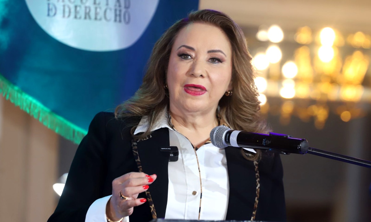 "Soy una mujer de leyes”: ministra Yasmín Esquivel