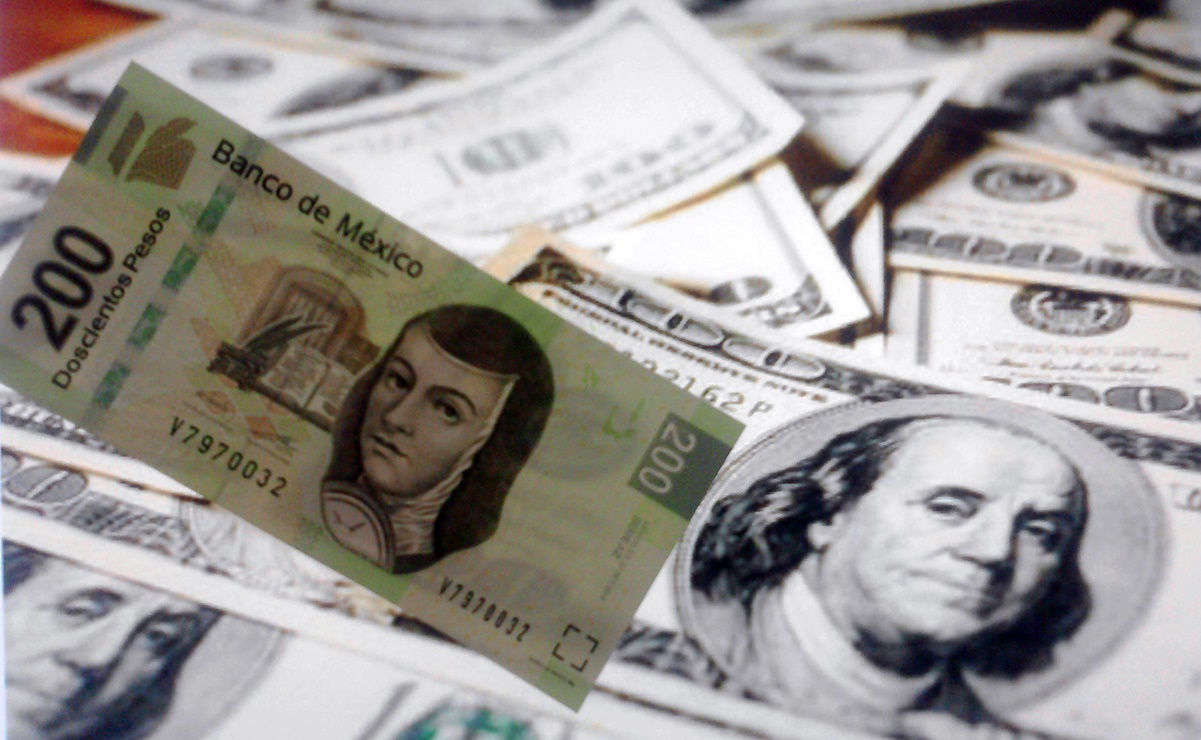 Peso cierra frente al dólar como la segunda moneda con mayor ganancia
