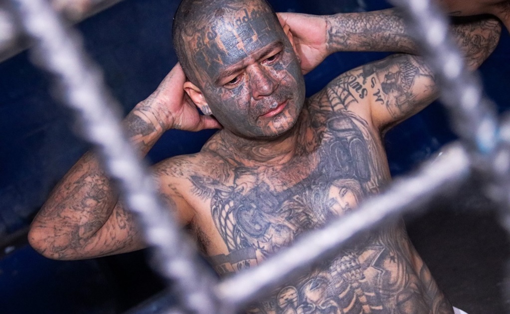 El Salvador aprueba ley para crear más cárceles sin lujos en medio de detenciones masivas