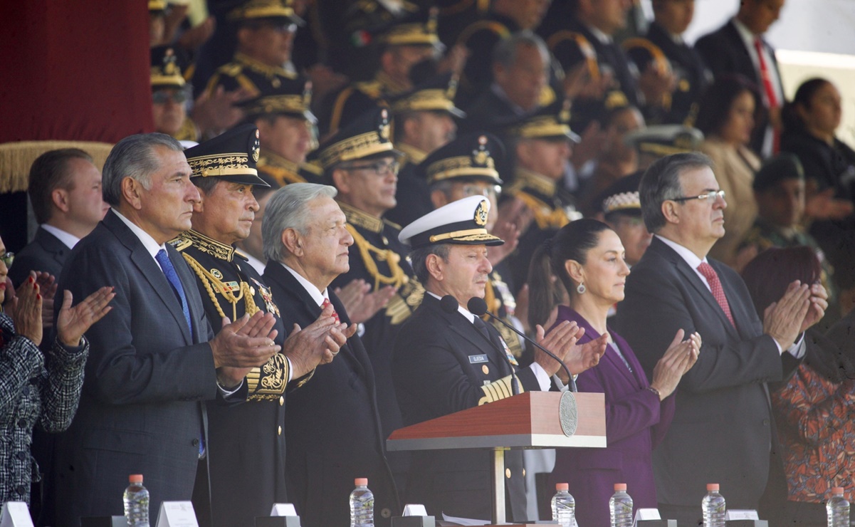 AMLO inaugura festejos por Bicentenario del Heroico Colegio Militar... con transmisión caída 