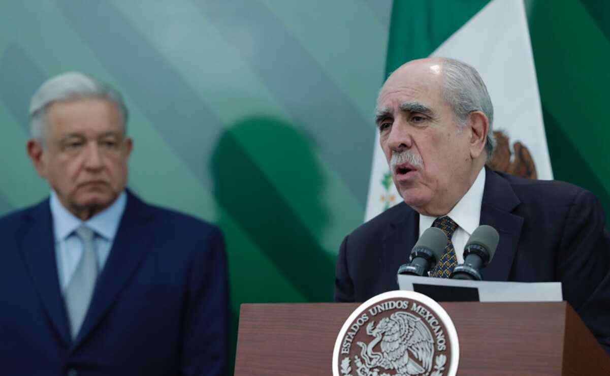 AMLO reporta que Pablo Gómez, titular de la UIF, “está muy bien” tras darle un “patatús”