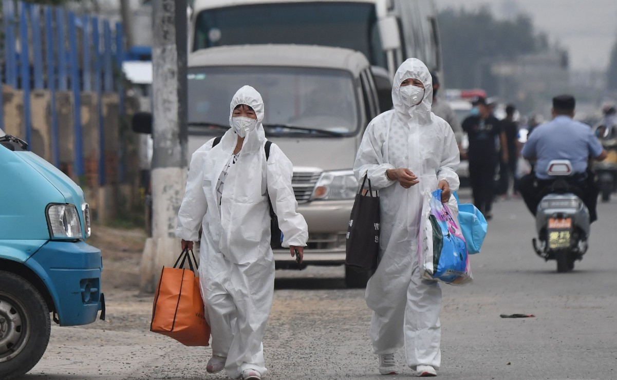 China decreta confinamiento en Pekín tras nuevo brote de coronavirus en mercado
