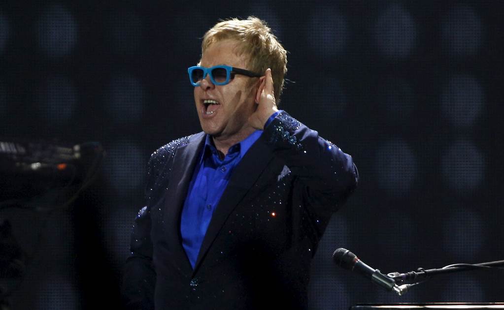 Elton John se lanza contra alcalde de Venecia