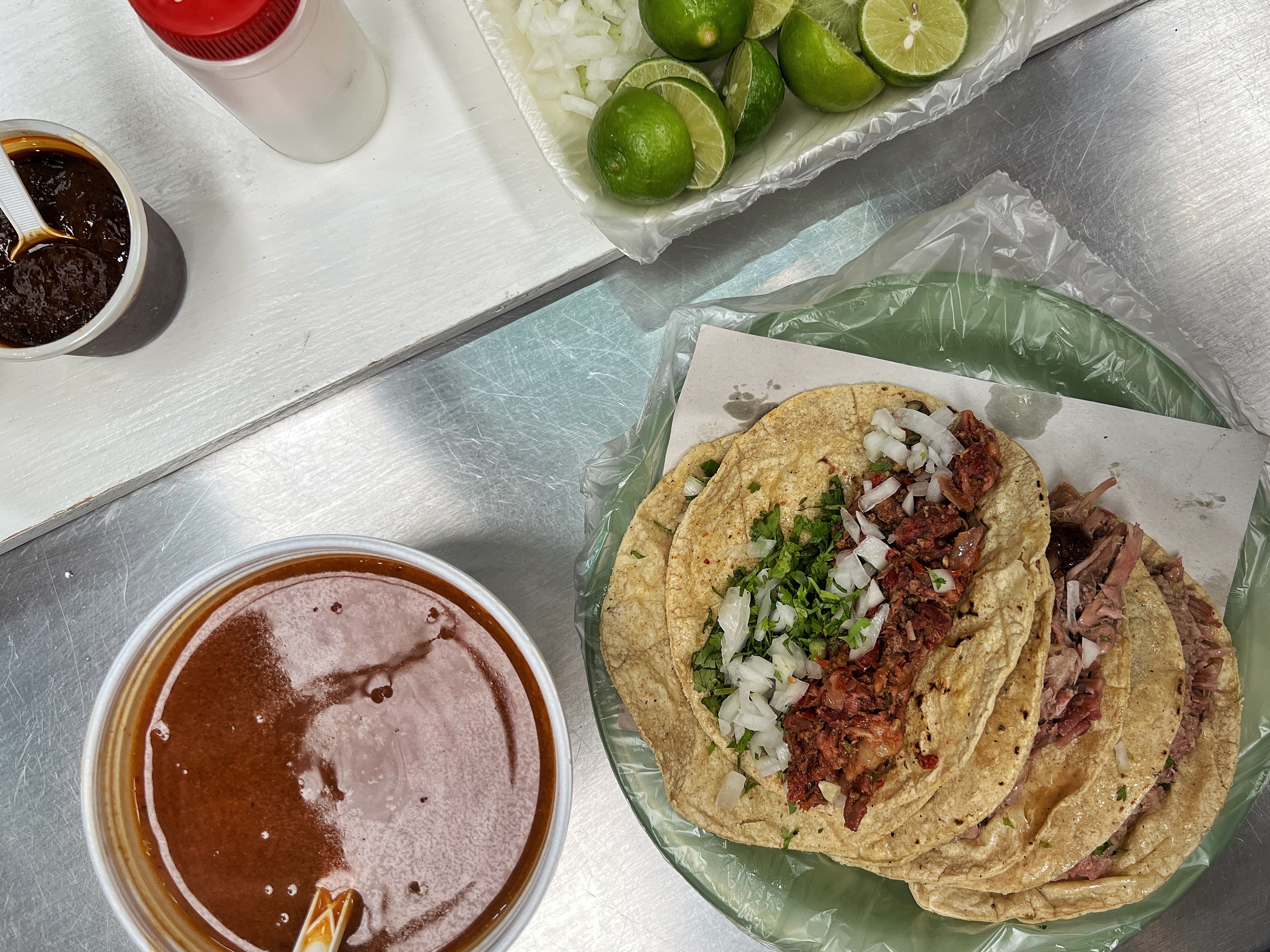 En el ring: luchando por el mejor taco de barbacoa de CDMX