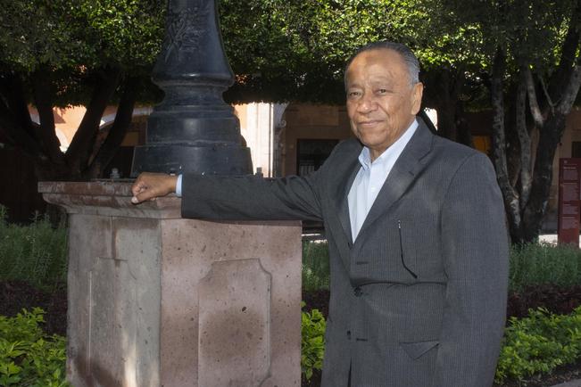 Gilberto Herrera se puede reunir con quien quiera: Jesús Méndez