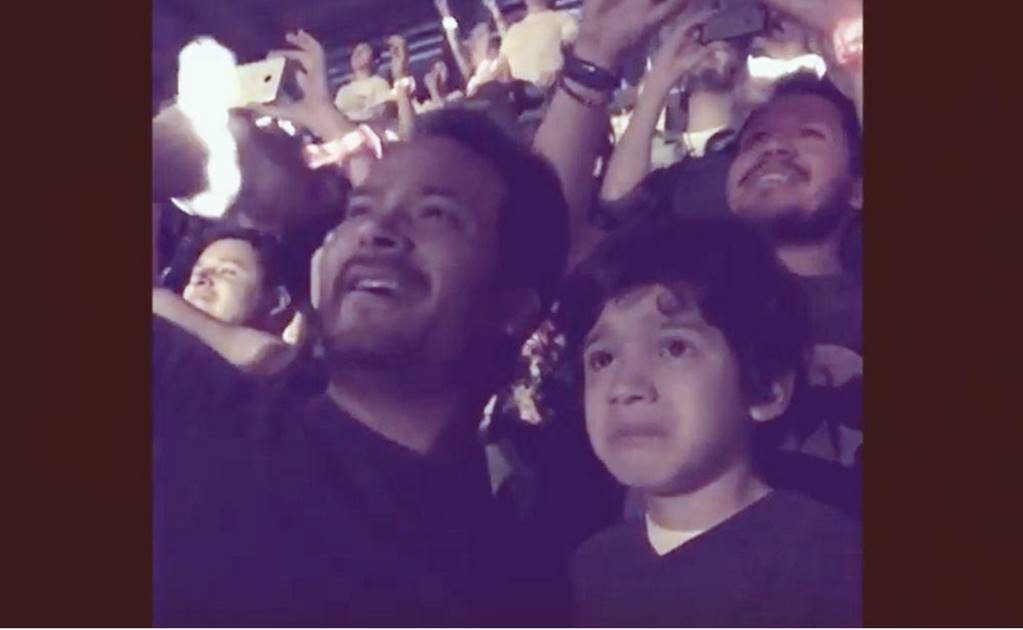 Autistic boy breaks into tears as he watches Coldplay