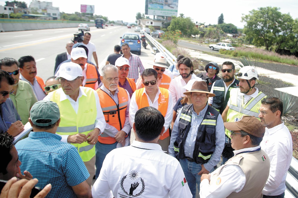 Autoridades inspeccionan puntos de riesgo de la vialidad  