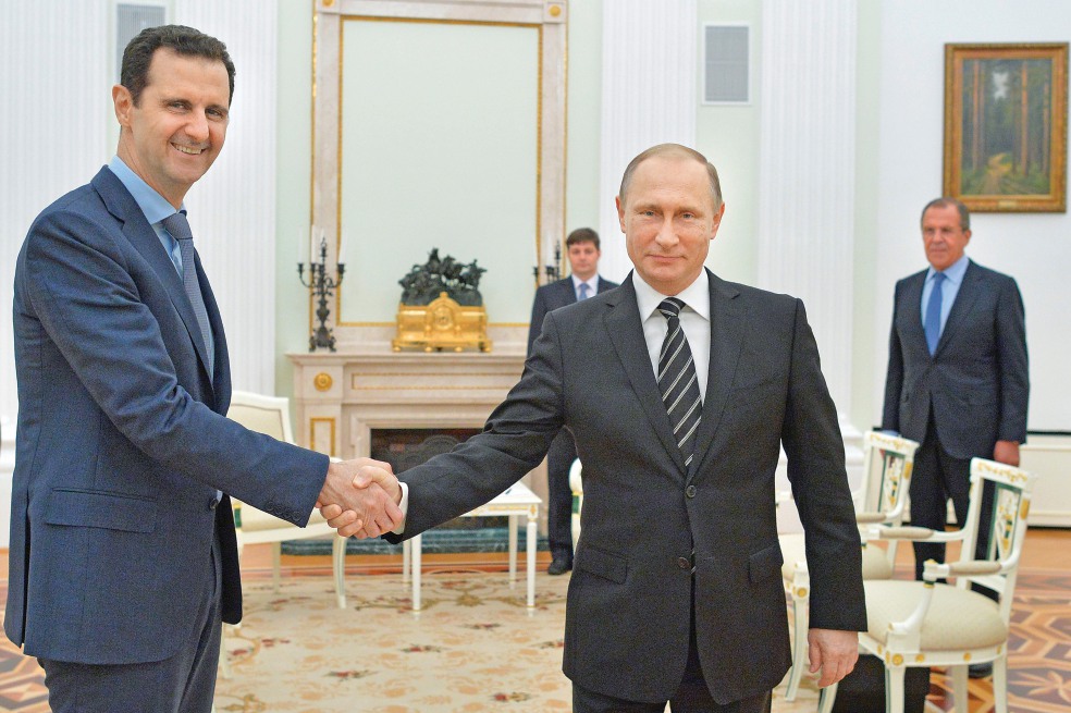 Putin recibe a Assad en Moscú; defienden ataque al EI en Siria