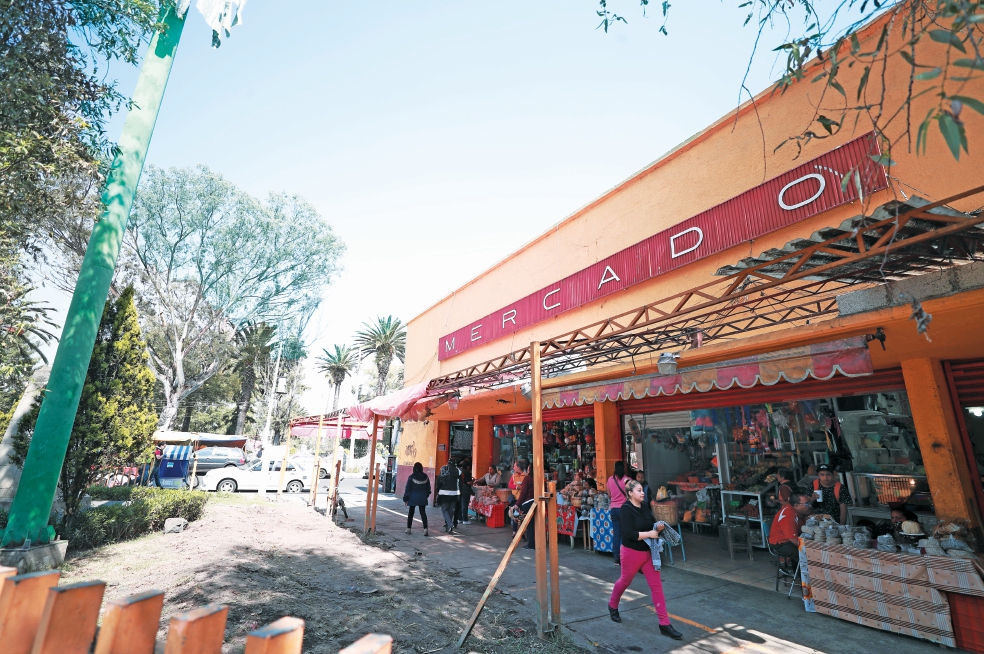 Preocupa a comerciantes obra en mercado de Tláhuac 