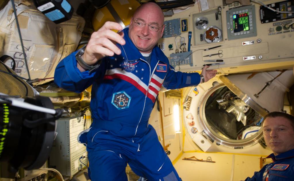 Astronauta que pasó un año en el espacio creció 5 centímetros