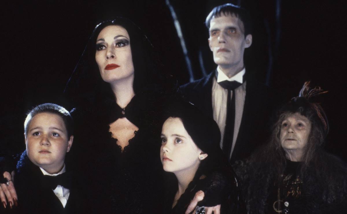 La Familia Addams vuelve de la oscuridad bajo el cobijo de Tim Burton