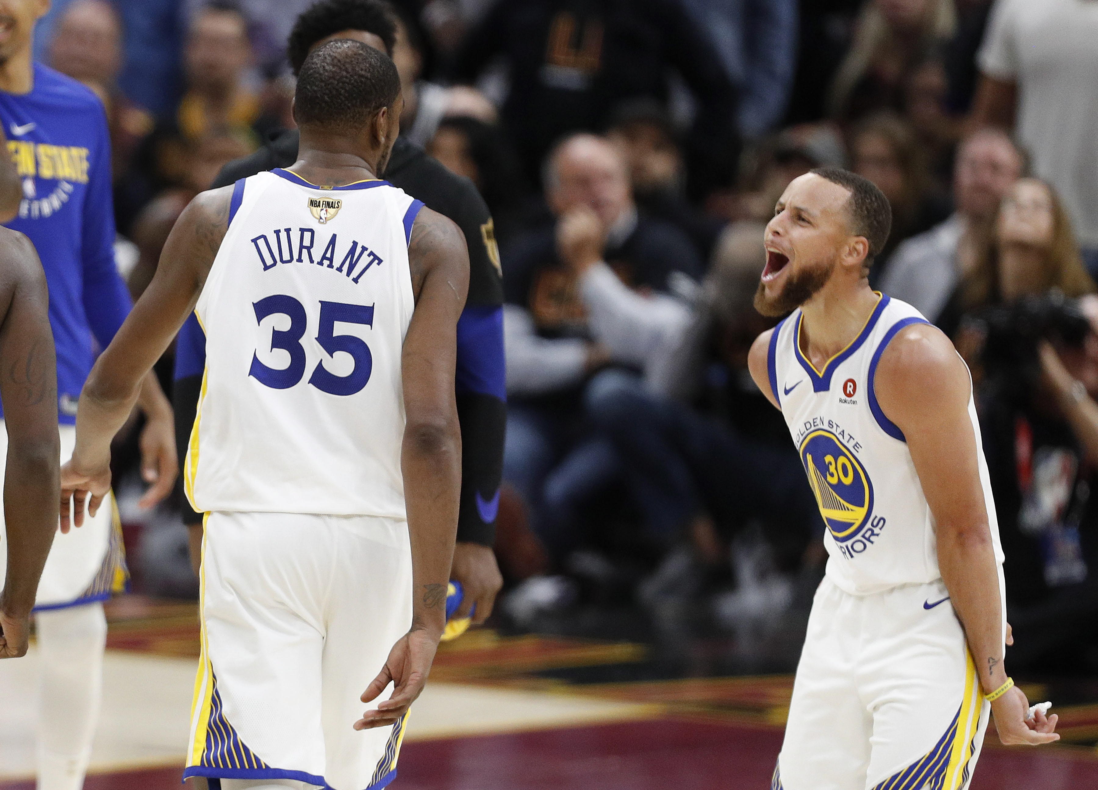 Los Warriors quieren barrida; Cavs, sobrevivir