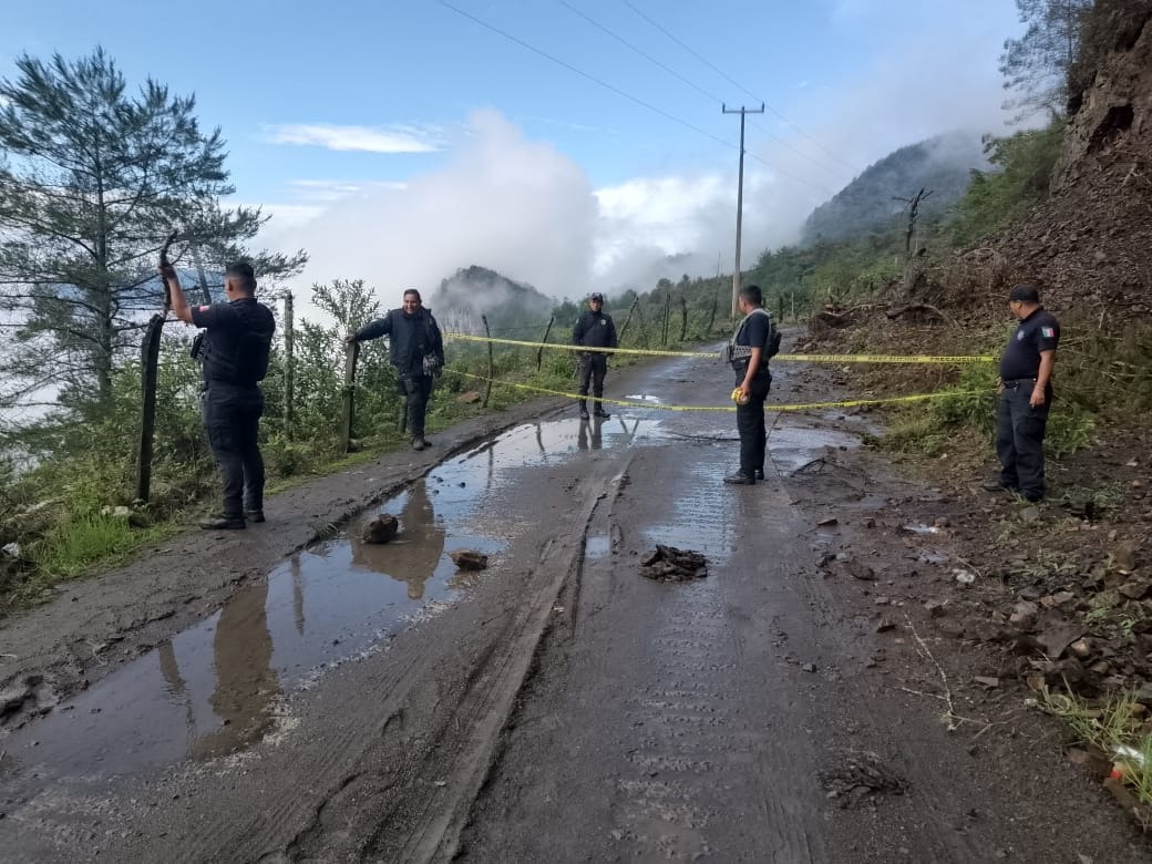 Vialidades de Tenango de Doria afectadas nuevamente por lluvias