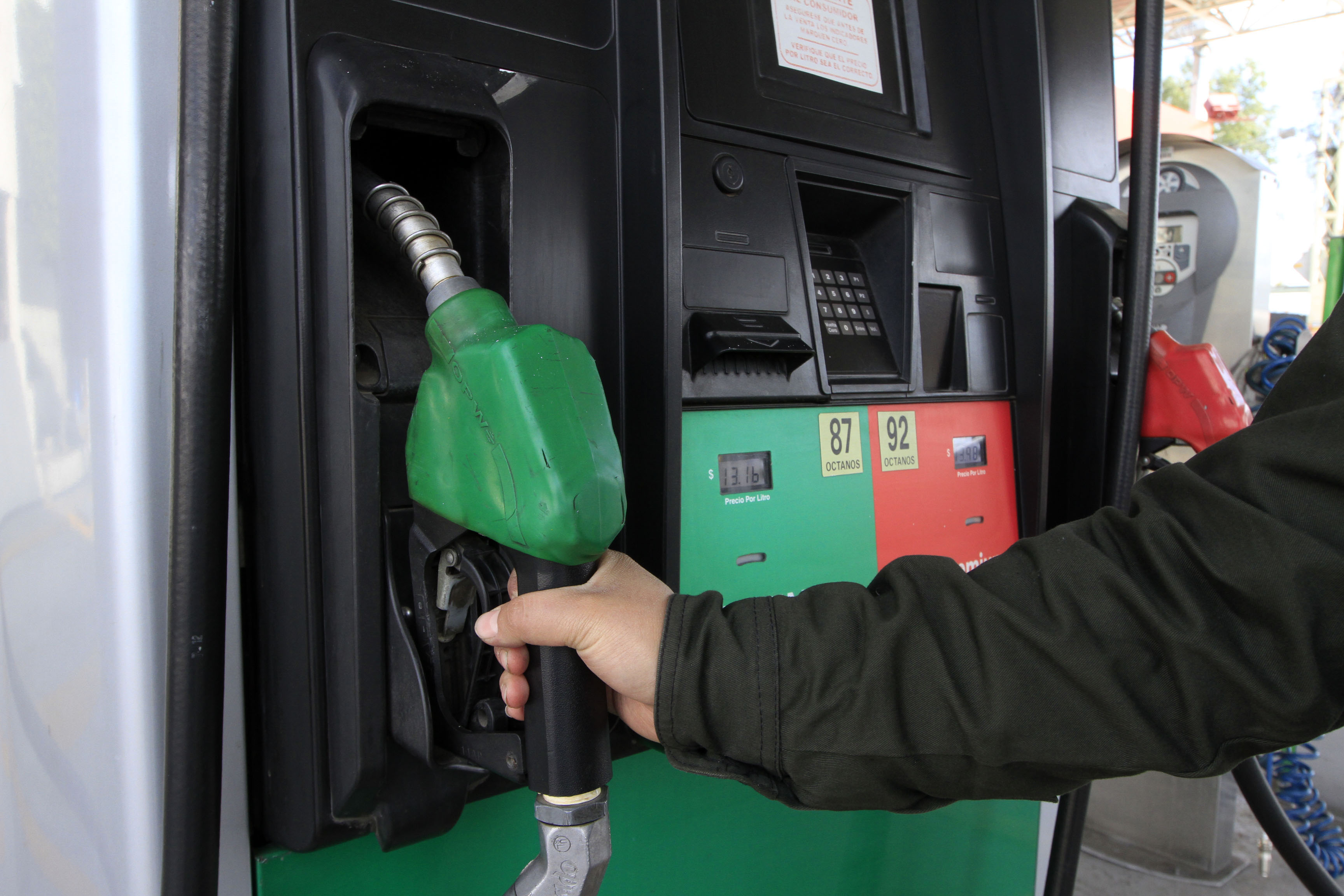 Investigan prácticas monopólicas en mercado de gasolinas en BC