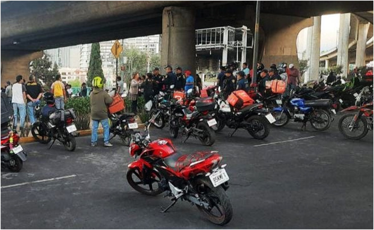 Abren carpeta de investigación a policías tras riña entre motociclistas y oficiales en Periférico Sur 