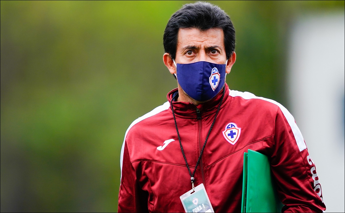 Roberto Pérez confía en llevar arriba al Cruz Azul femenil