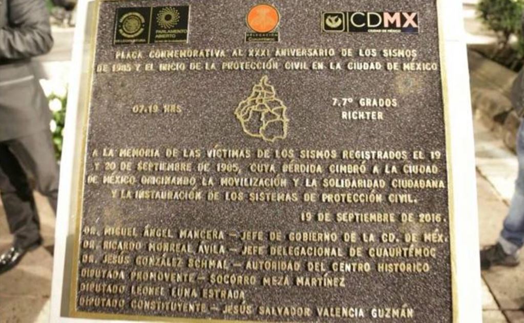 Siguen sin reponer la placa del sismo de 1985 