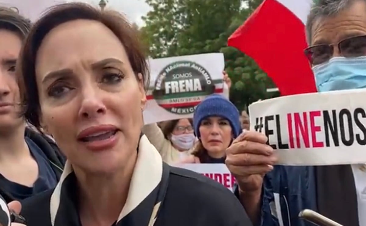 Tras protesta en defensa del INE, Lilly Téllez compara a AMLO con Victoriano Huerta