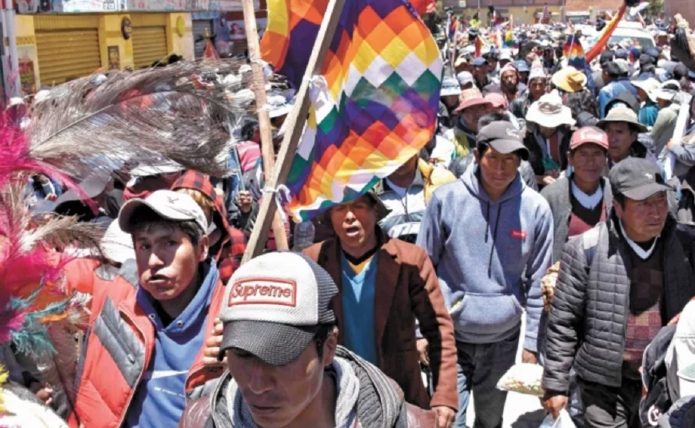 Cachan a Evo Morales organizando bloqueos desde México