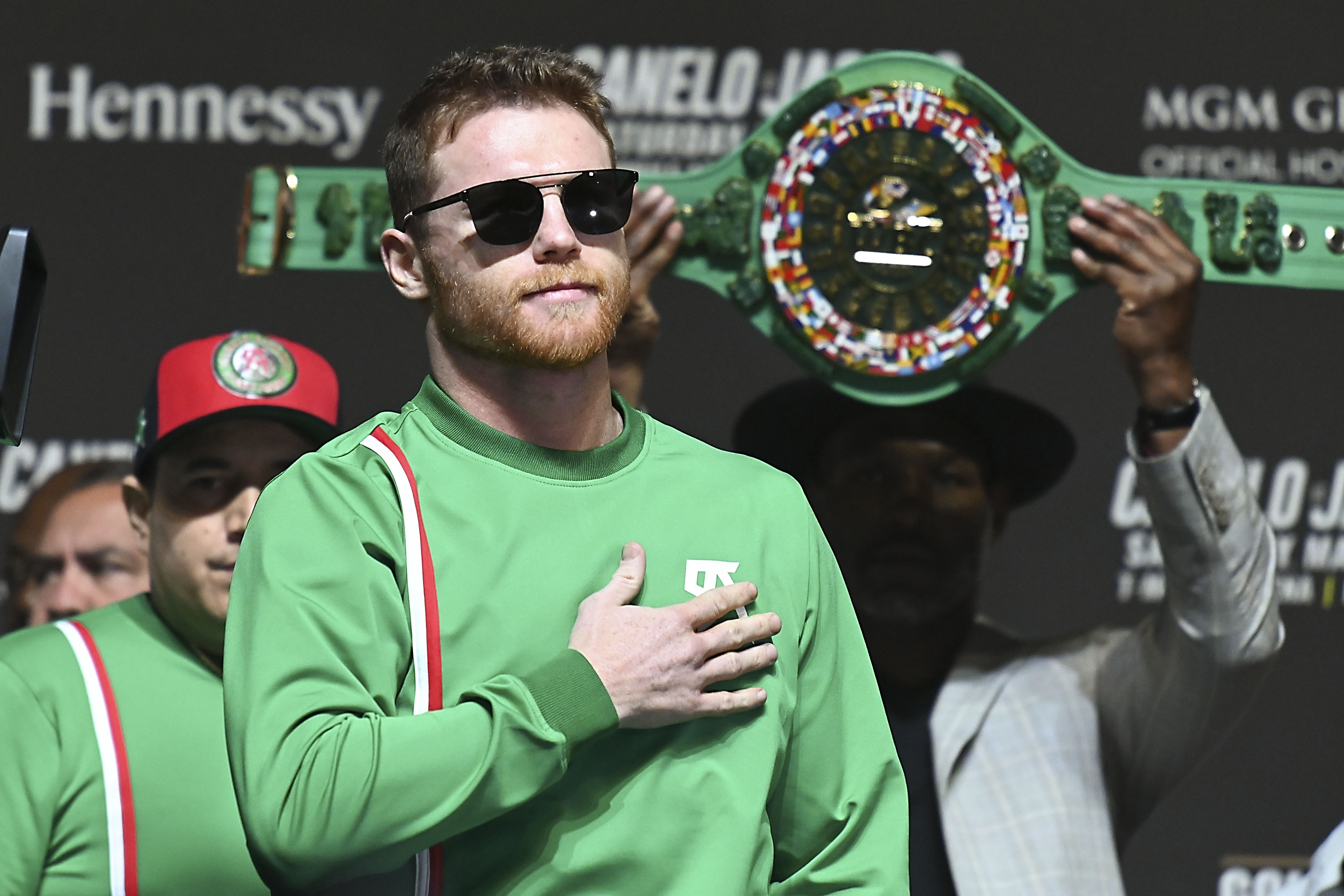 'Canelo' Álvarez libra multa fiscal 