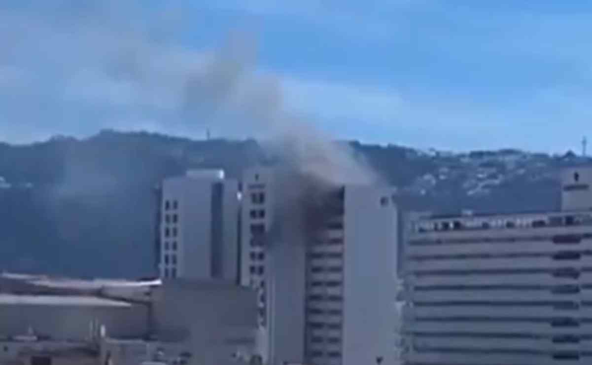Reportan incendio en hotel Emporio de Acapulco