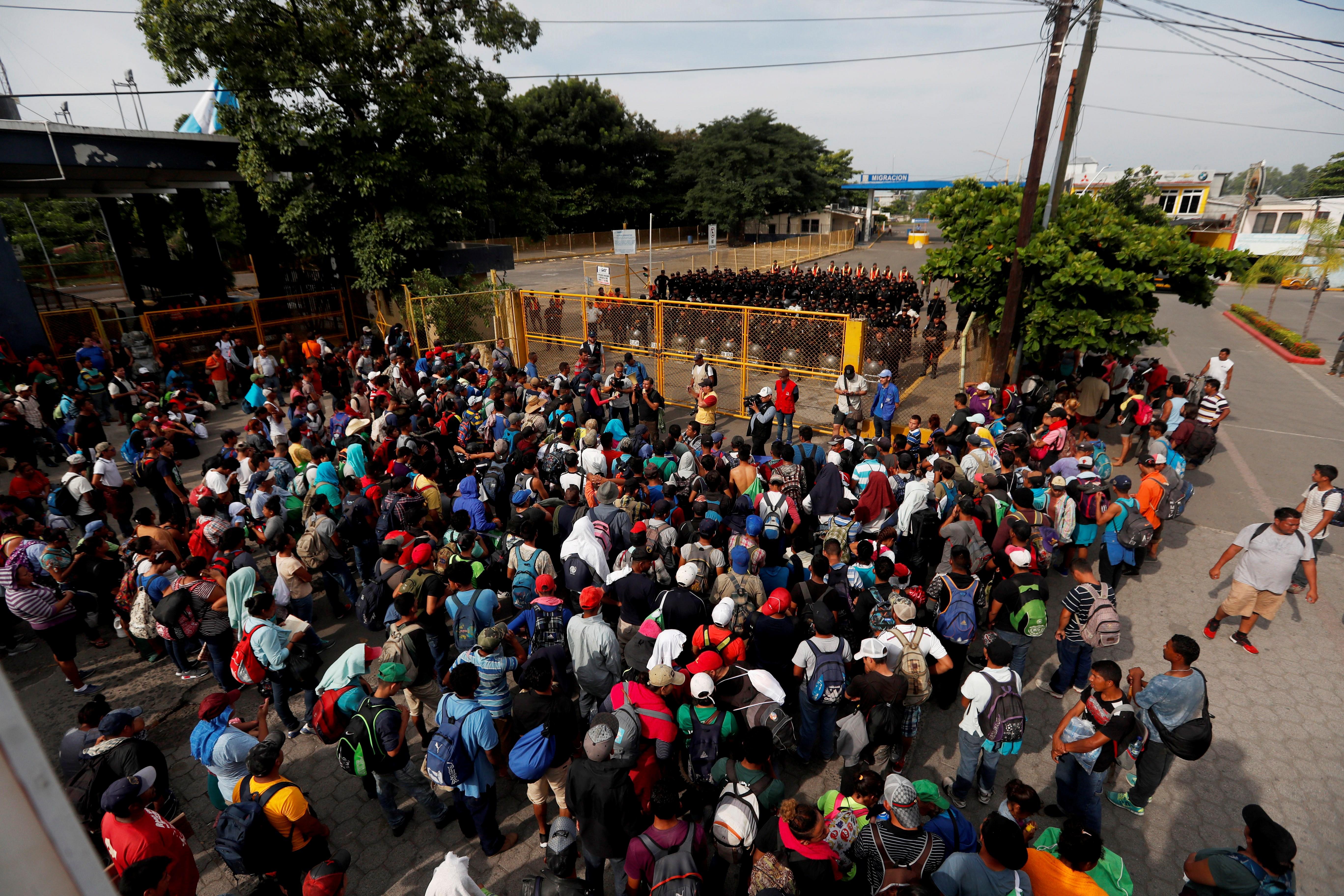 Llegan 2 mil 500 centroamericanos a frontera México-Guatemala