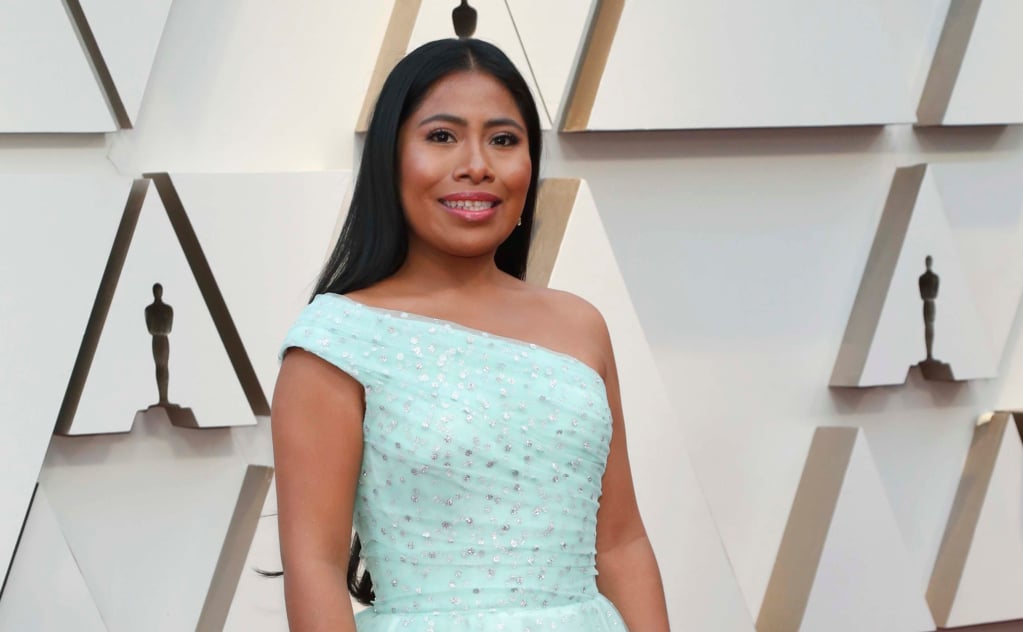 Yalitza Aparicio triunfa con un vestido color menta en los Oscars 2019