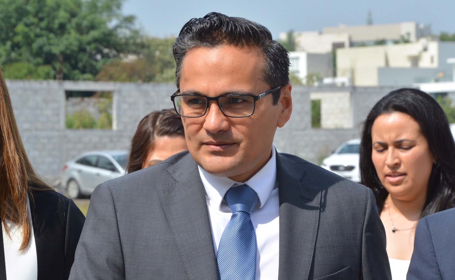 Acusan a Fiscal de Veracruz de seguir litigando casos privados
