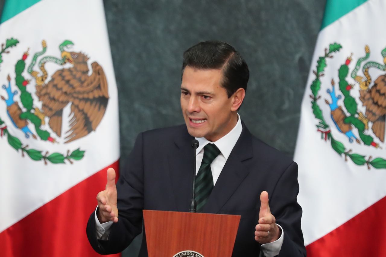 Peña Nieto anuncia medidas para simplificar la revalidación de estudios