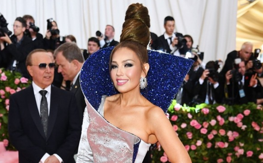 Thalía brilla con vestido futurista para la MET Gala 2019