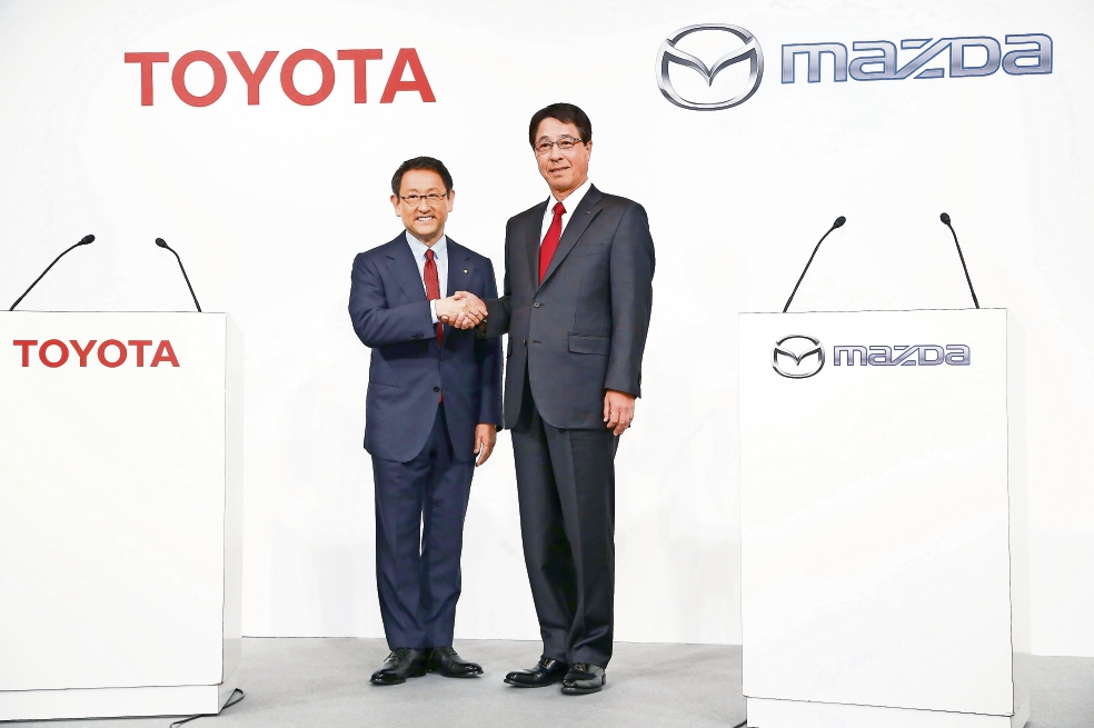 Toyota se lleva producción de Corolla a Estados Unidos