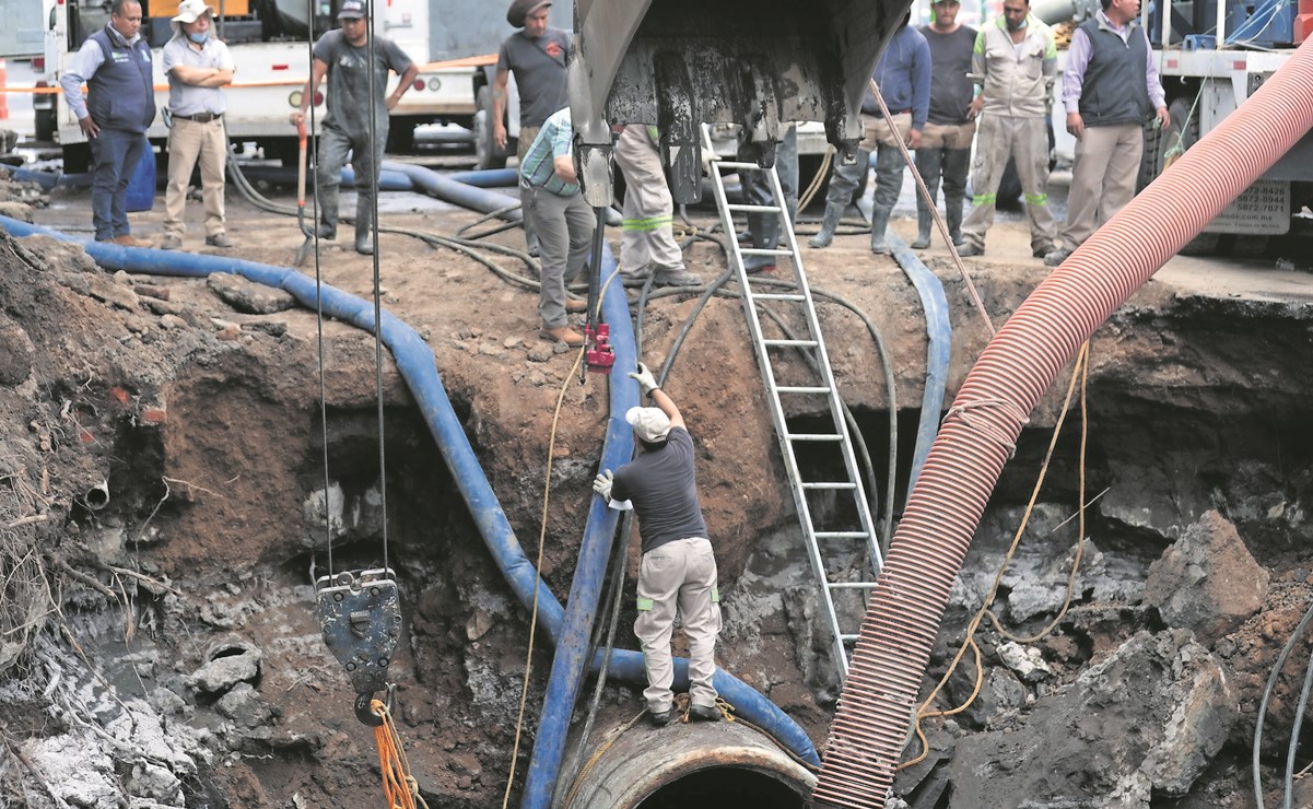 Padecen en colonias del Valle de México por fugas de agua