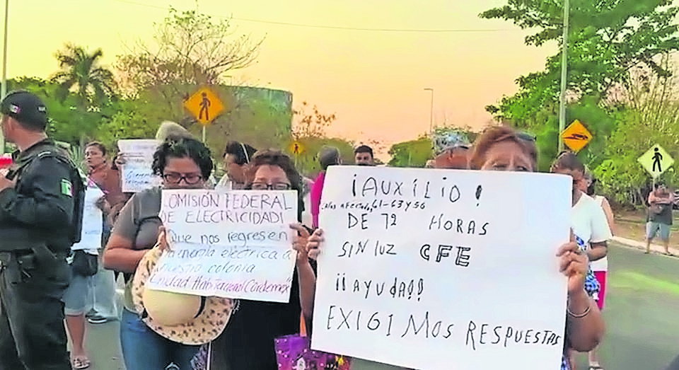 Bloquean las calles en Mérida a causa de apagones