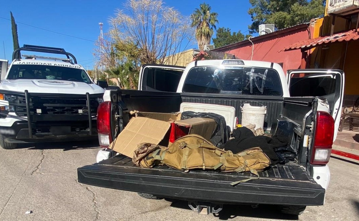 Guardia Nacional detiene a 8 en posesión de fusiles de asalto durante patrullajes en Saric, Sonora