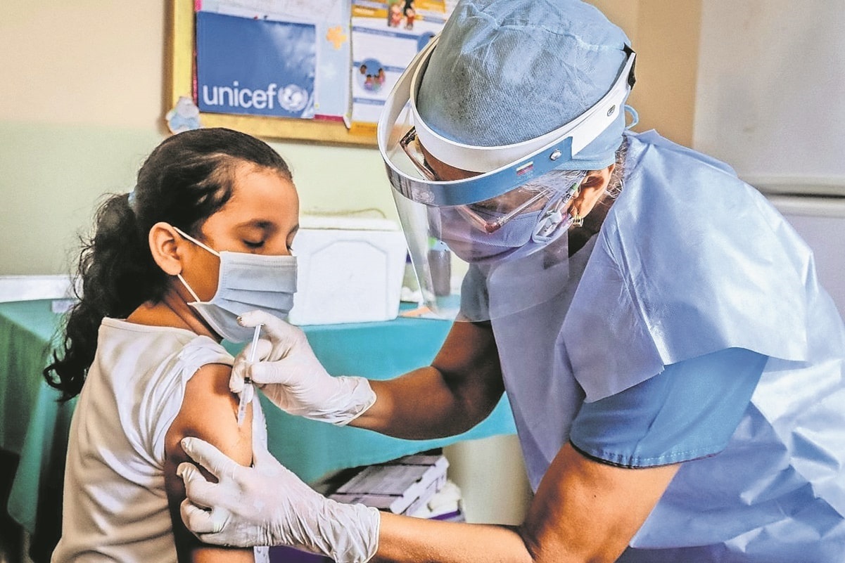 PAN exhorta a vacunar a menores de 18 años para evitar contagio en escuelas