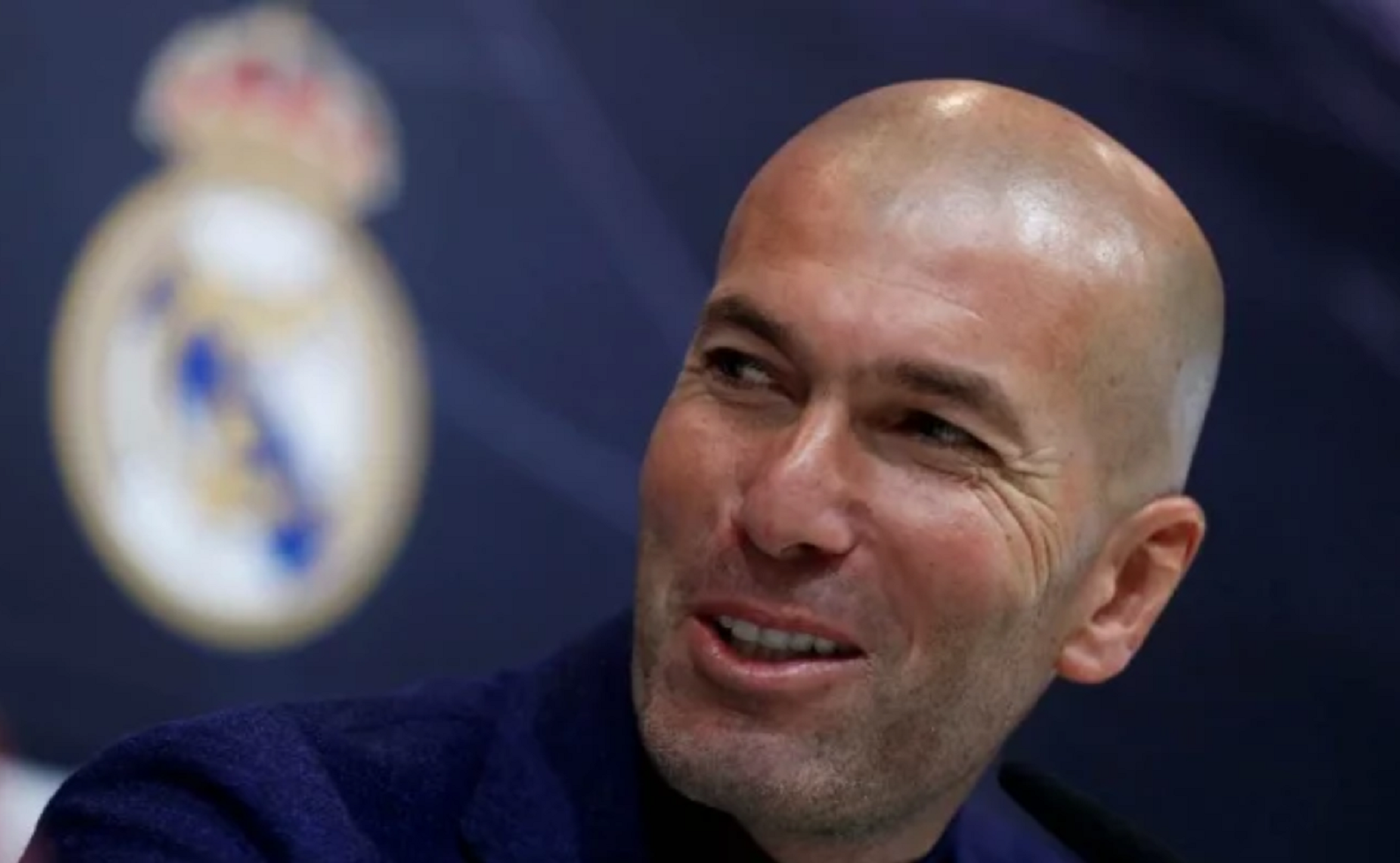 Zinedine Zidane oficialmente regresa al Real Madrid
