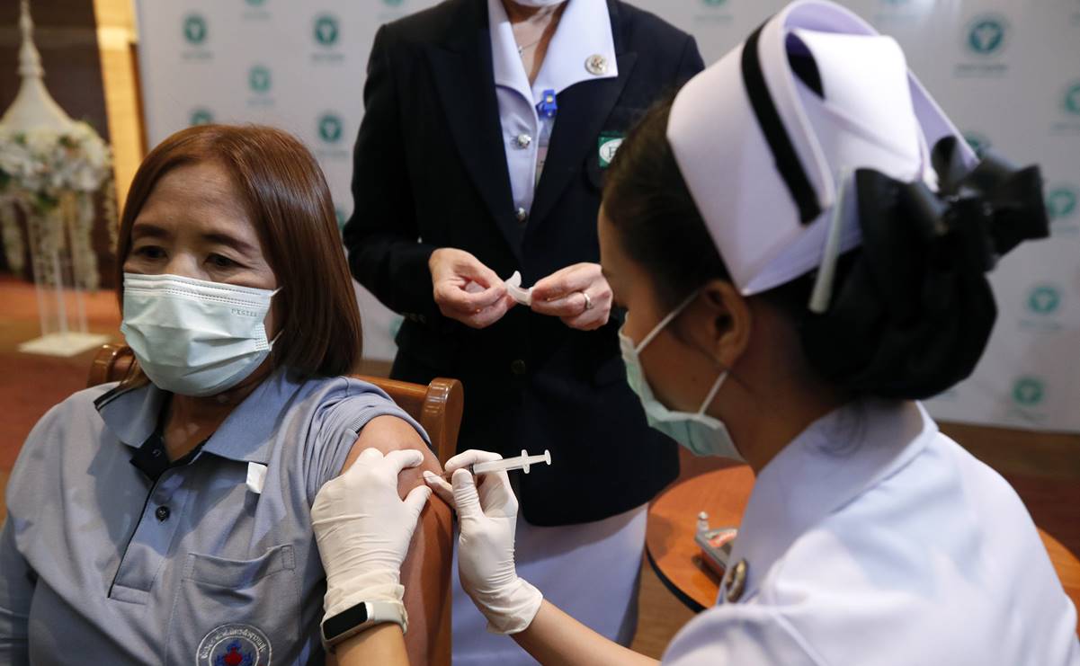 Tailandia se suma a países que suspenden vacunación con AstraZeneca