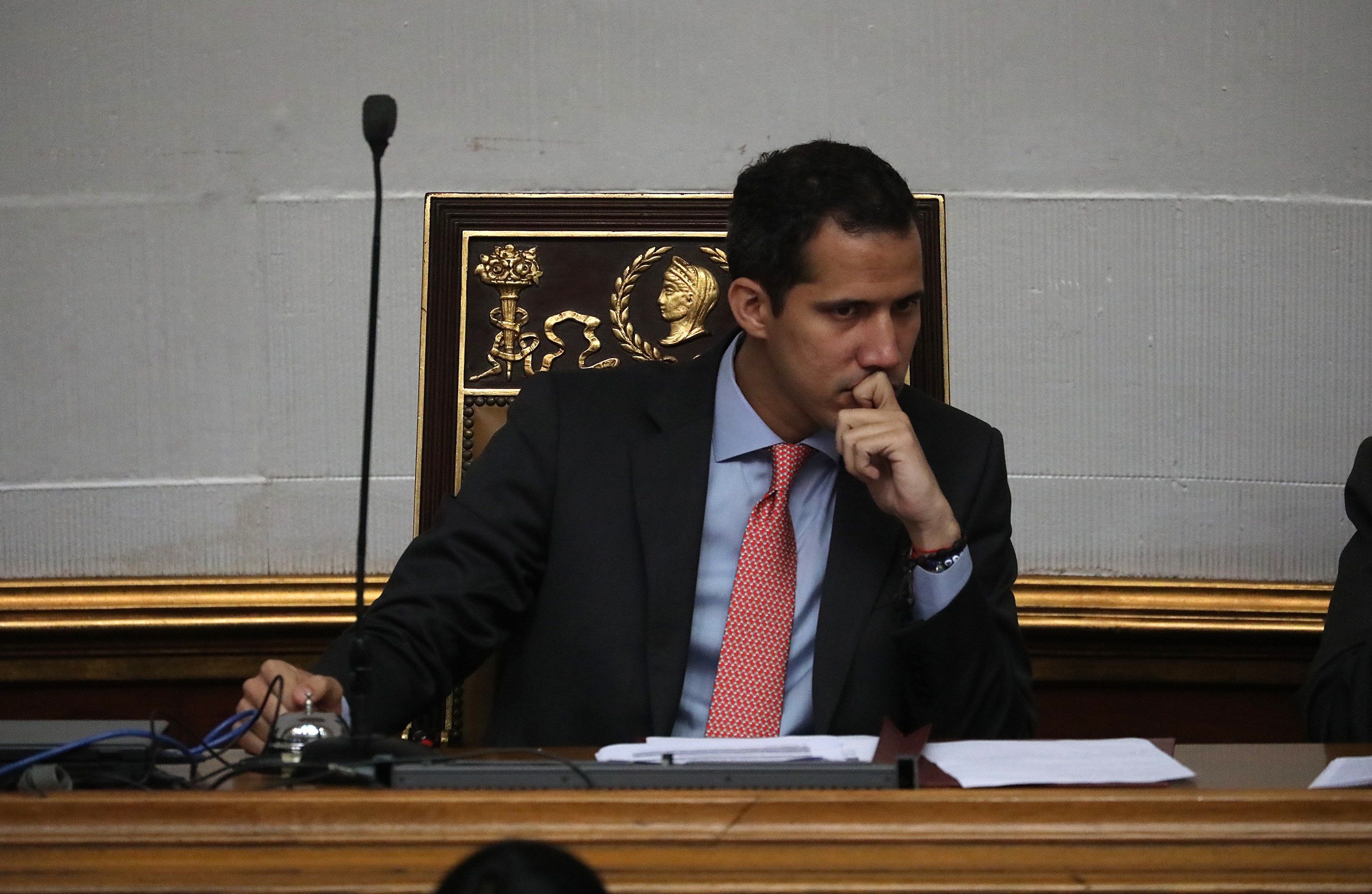 Fiscalía de Venezuela abre investigación contra Guaidó por apagón
