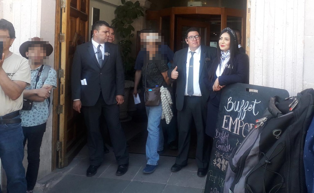 Acusan discriminación en hotel de Zacatecas por vestimenta de turistas
