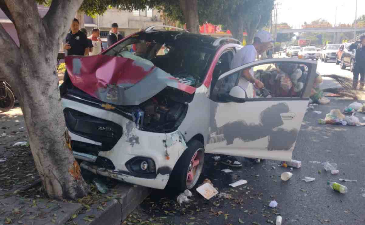 Taxista atropella a barrendero en Coyoacán por ir a exceso de velocidad