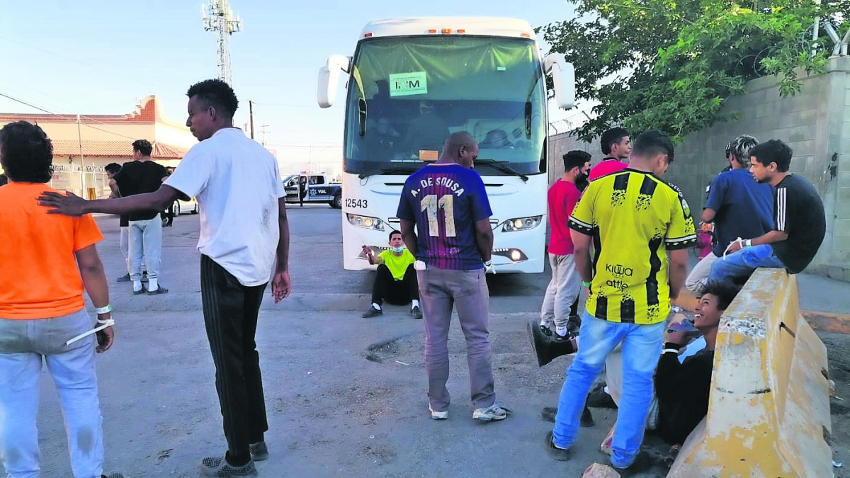 Migrantes se resisten a ser trasladados al sur del país