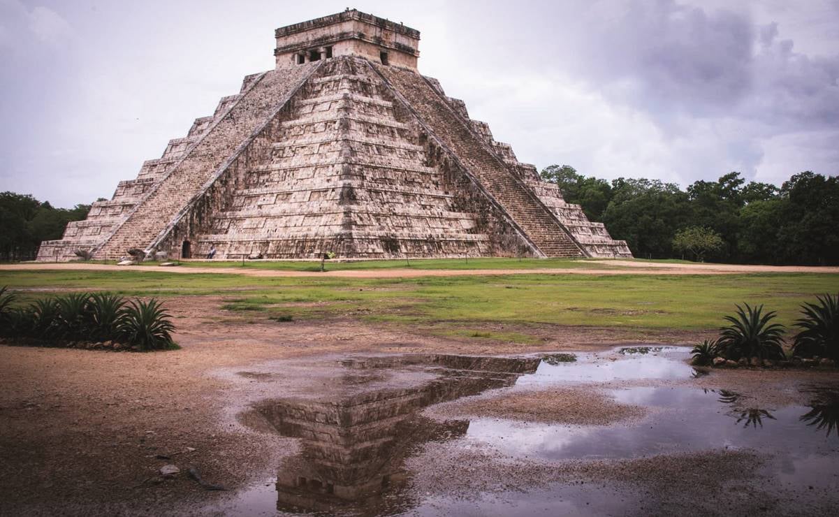 Cenote bajo Kukulkán conecta con el Gran Acuífero Maya