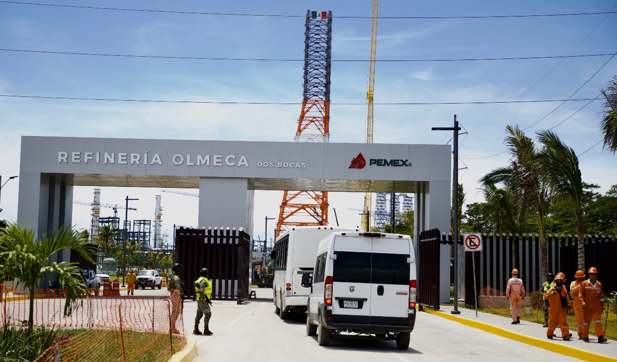 Refinería de Dos Bocas costó más de 12 mil mdd; se construyó en tres años